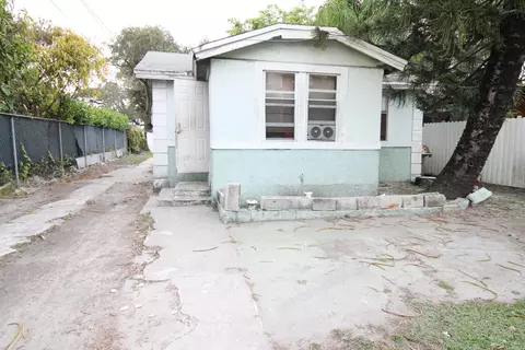 3177 NW 42nd, Miami, FL 33142