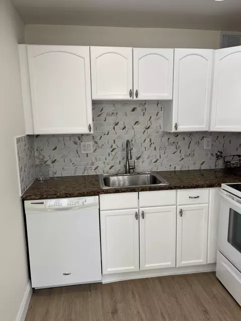 881 Flanders S, Delray Beach, FL 33484