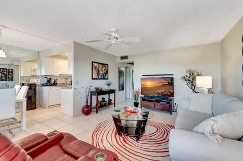 3002 Cornwall A, Boca Raton, FL 33434 photo 7