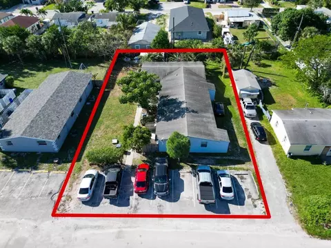 3367 Hi St, Lake Worth, FL 33461