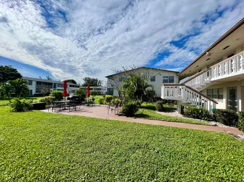 200 Windsor I, West Palm Beach, FL 33417