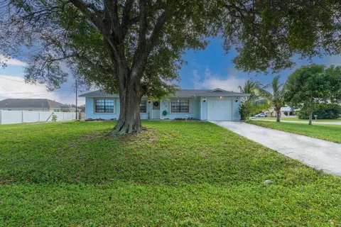 590 SW Gulfspray Ter SW, Port Saint Lucie, FL 34953