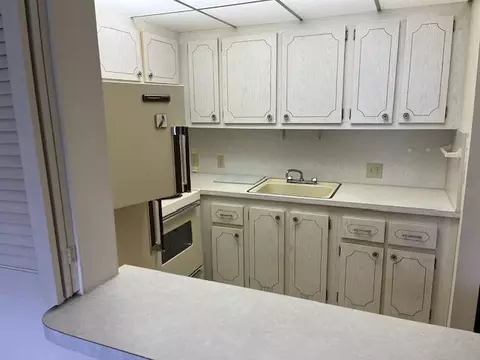 174 Suffolk E #174, Boca Raton, FL 33434 photo 6