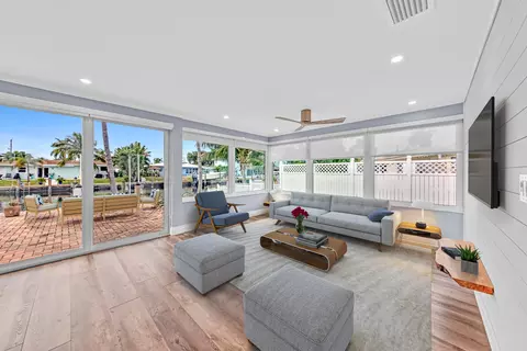 249 SE 3rd Ter, Pompano Beach, FL 33060 photo 5
