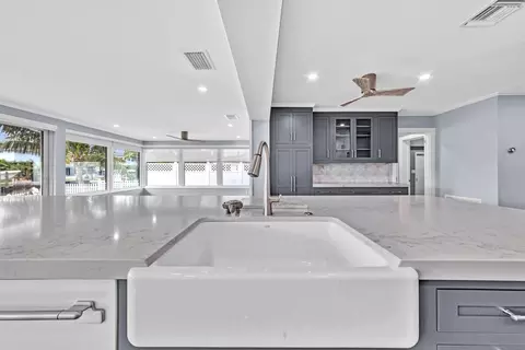 249 SE 3rd Ter, Pompano Beach, FL 33060 photo 19