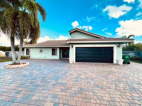 2155 NW 114th Ter, Coral Springs, FL 33071