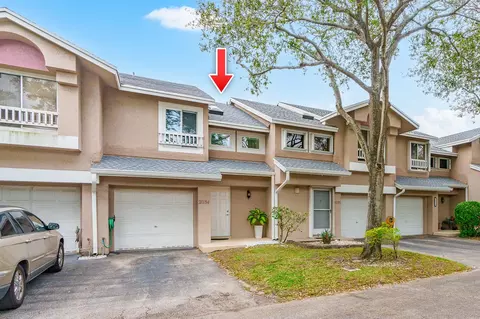 2034 Discovery Cir E, Deerfield Beach, FL 33442