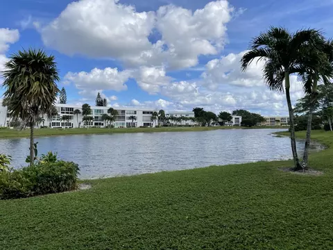 203 Wellington L, West Palm Beach, FL 33417