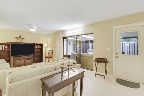 5986 SE Riverboat Dr #535, Stuart, FL 34997 photo 8