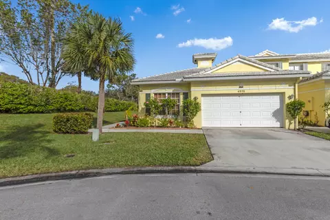 4970 Grinnell St, Lake Worth, FL 33463