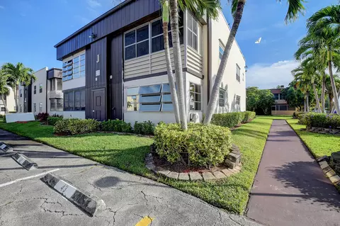 456 Burgundy J #456, Delray Beach, FL 33484