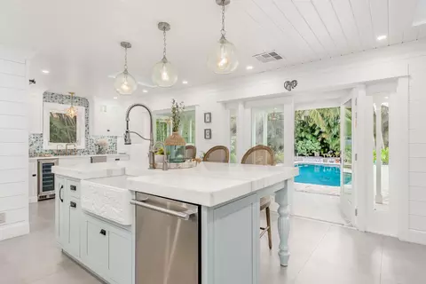 85 S Sewalls Point Rd, Sewalls Point, FL 34996 photo 4
