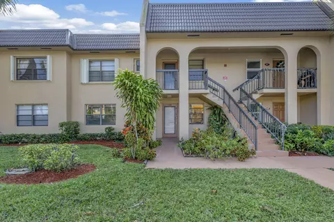 130 Lake Nancy Dr #106, West Palm Beach, FL 33411