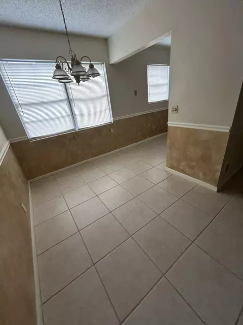 261 Ventnor R #R, Deerfield Beach, FL 33442
