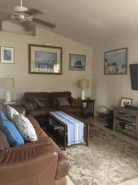 5300 SE Dell St, Stuart, FL 34997 photo 4