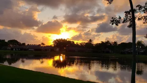 5513 Parkwalk Cir E, Boynton Beach, FL 33472