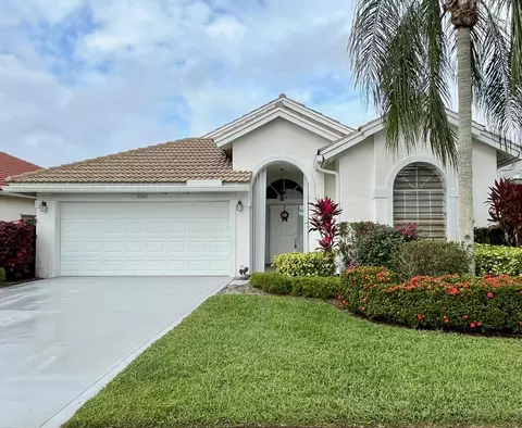 5089 SE Devenwood Way, Stuart, FL 34997