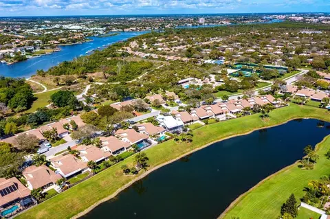 129 Harbourside Cir, Jupiter, FL 33477 photo 12