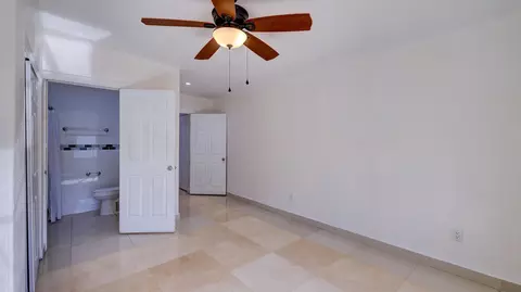 1421 E 9th Ct, Hialeah, FL 33010 photo 21