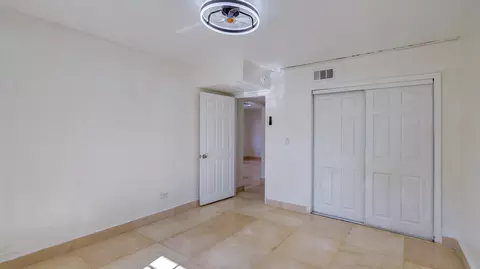 1421 E 9th Ct, Hialeah, FL 33010 photo 32