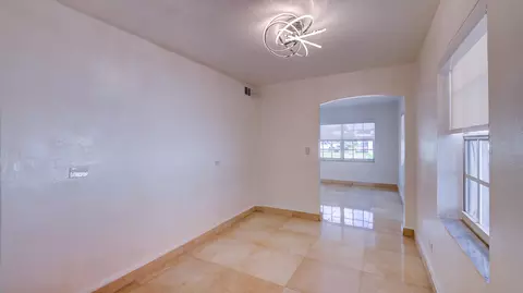 1421 E 9th Ct, Hialeah, FL 33010 photo 14