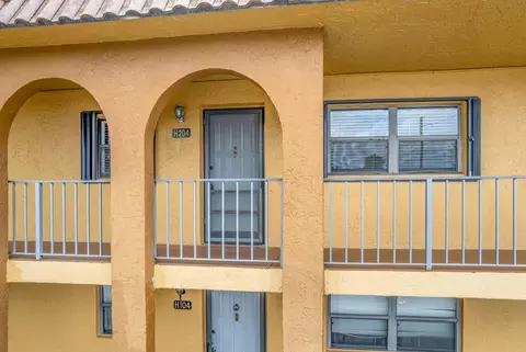 2041 W Woolbright Rd #H204, Boynton Beach, FL 33426