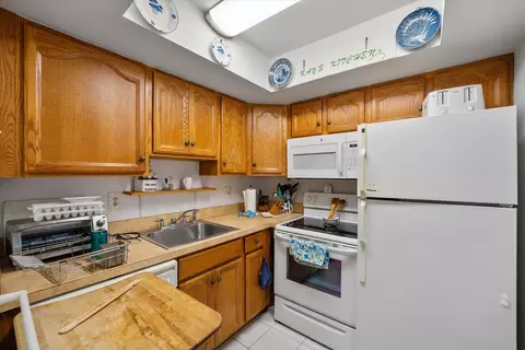 2929 SE Ocean Blvd #J2, Stuart, FL 34996 photo 7