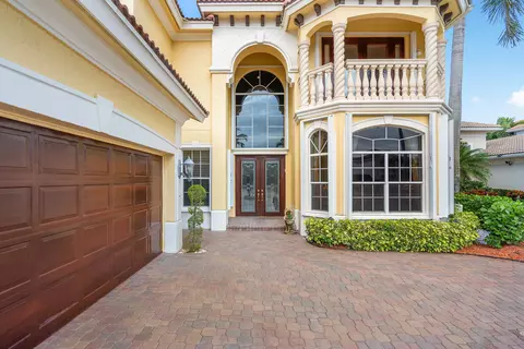 8071 Valhalla Dr, Delray Beach, FL 33446 photo 5
