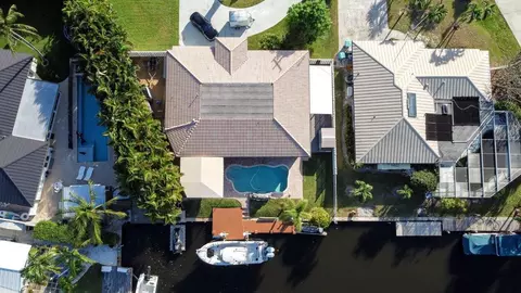 929 Brookdale Dr, Boynton Beach, FL 33435