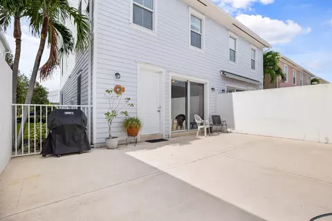 3273 Duncombe Dr, Jupiter, FL 33458 photo 9