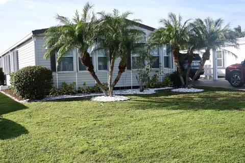8580 Gallberry Cir, Port Saint Lucie, FL 34952