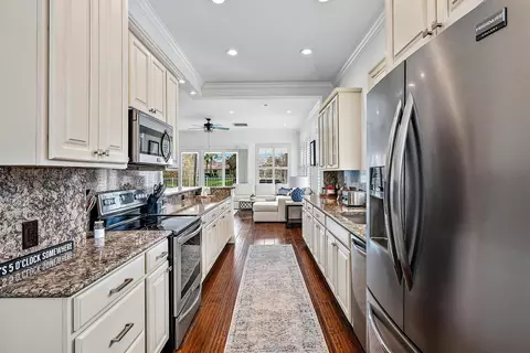 207 S Hampton Dr, Jupiter, FL 33458 photo 10