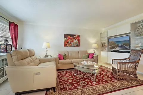 3085 Exeter E, Boca Raton, FL 33434 photo 3