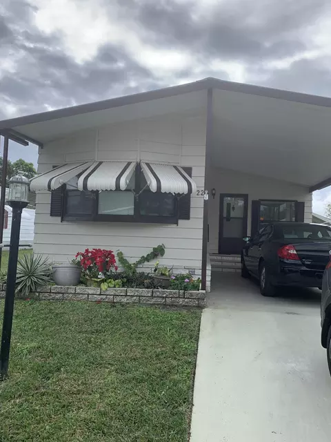 22 Villas Del Norte, Fort Pierce, FL 34951