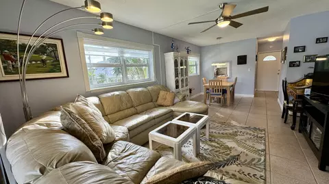 1951 NE 39th St #220, Lighthouse Point, FL 33064