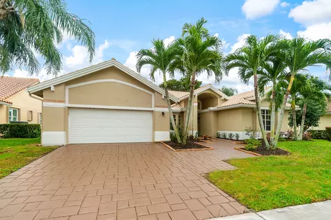 7724 Dorchester Rd, Boynton Beach, FL 33472