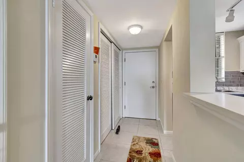 100 Paradise Harbour Blvd #409, North Palm Beach, FL 33408