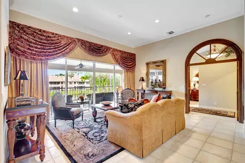 222 Legendary Cir, Palm Beach Gardens, FL 33418
