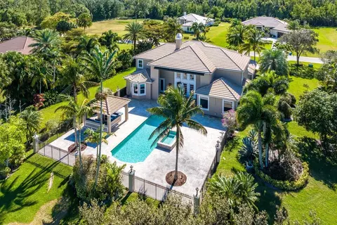 11970 Torreyanna Cir, Palm Beach Gardens, FL 33412