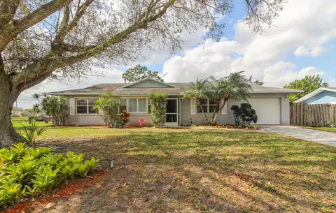 1124 SE Ladner St, Port Saint Lucie, FL 34983