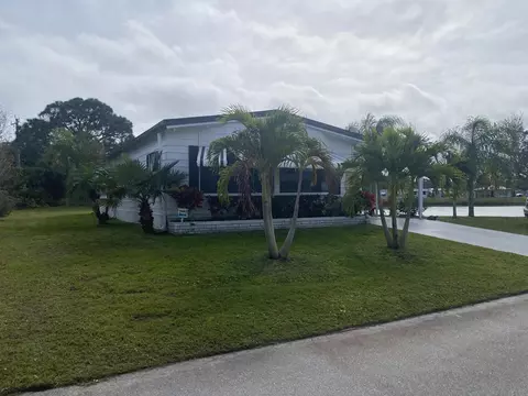 24 Calle De Lagos, Fort Pierce, FL 34951