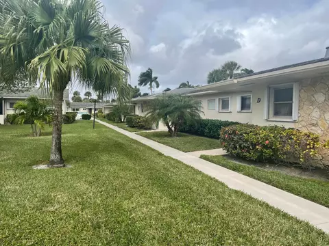 2715 Emory Dr E #E, West Palm Beach, FL 33415