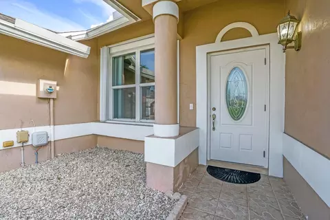 104 Royal Pine Cir N, Royal Palm Beach, FL 33411