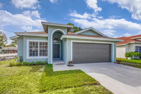 6816 3rd St, Jupiter, FL 33458 photo 4