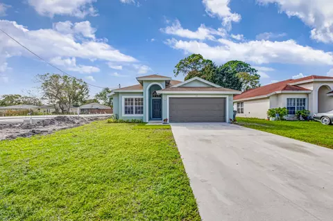 6816 3rd St, Jupiter, FL 33458 photo 2