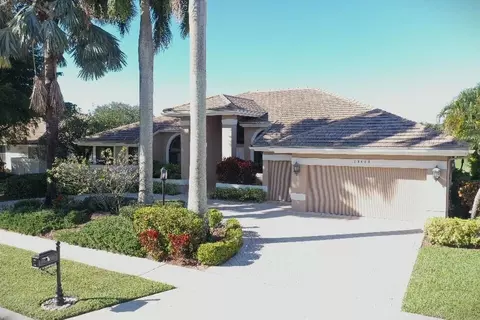 10462 Stonebridge Blvd, Boca Raton, FL 33498