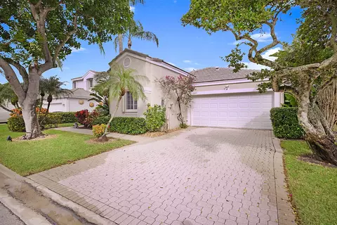 7809 Travelers Tree Dr, Boca Raton, FL 33433