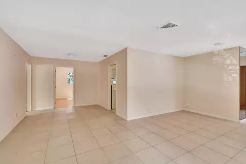 21 W Riverside Dr, Jupiter, FL 33469 photo 19