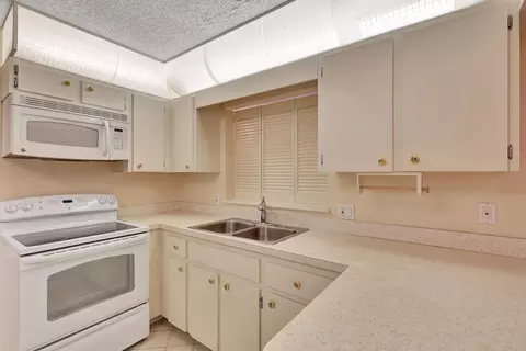 21 W Riverside Dr, Jupiter, FL 33469 photo 15