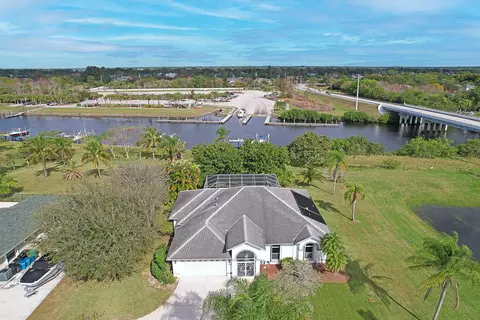 2704 SEagle Dr, Port Saint Lucie, FL 34984